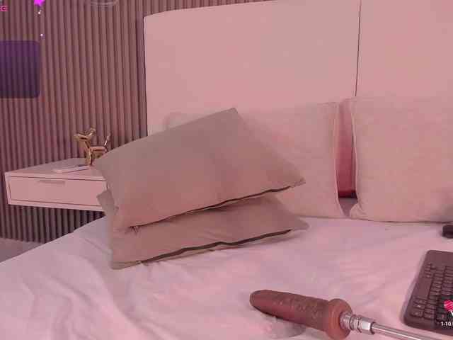 annie-clarkson webcam