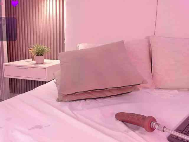 annie-clarkson webcam