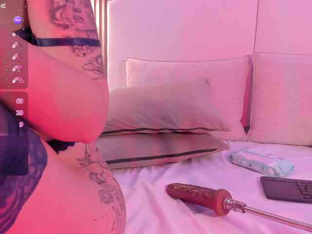 annie-clarkson webcam