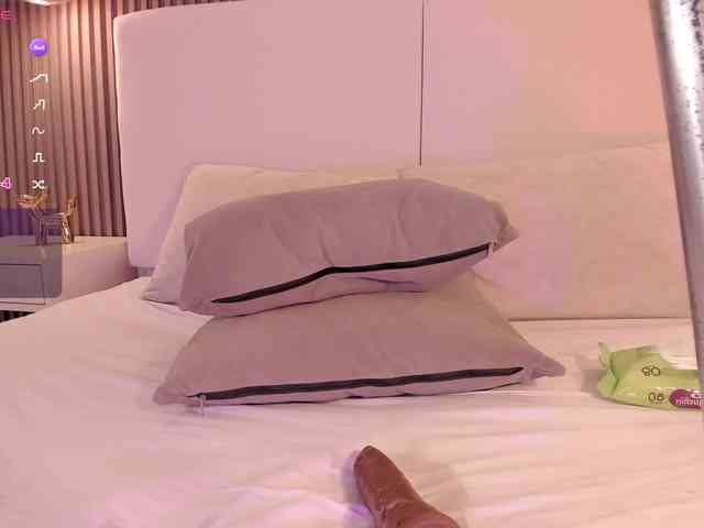 annie-clarkson webcam