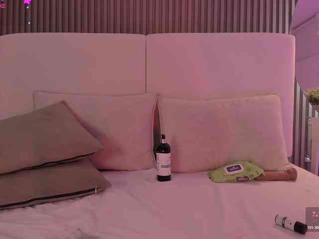 annie-clarkson webcam