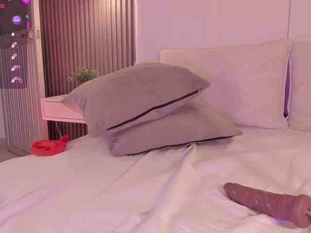 annie-clarkson webcam