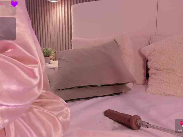 annie-clarkson webcam