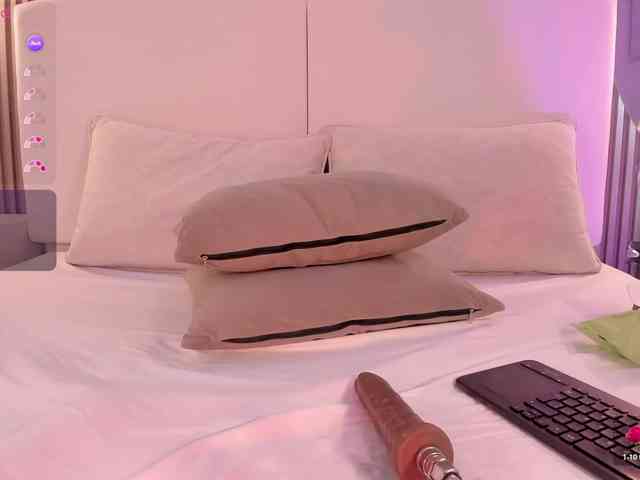 annie-clarkson webcam