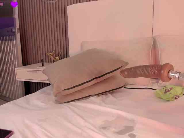 annie-clarkson webcam