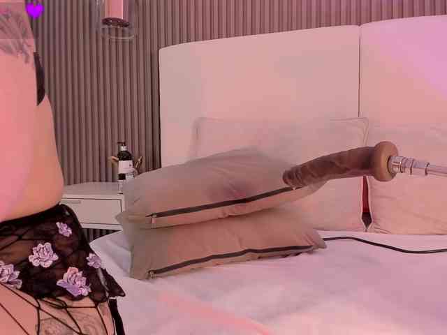annie-clarkson webcam