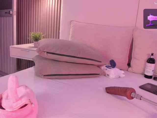 annie-clarkson webcam