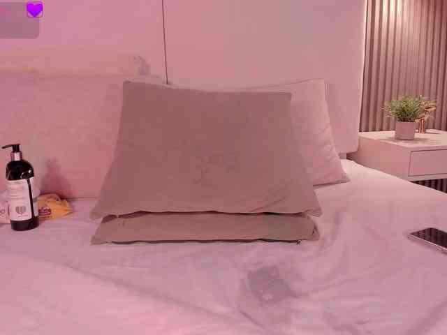 annie-clarkson webcam