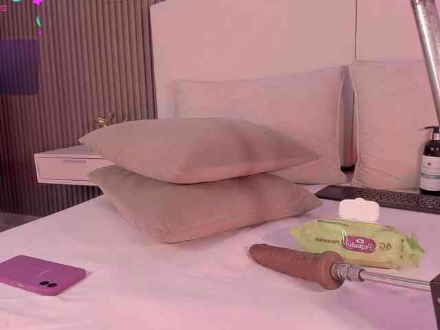 annie-clarkson webcam