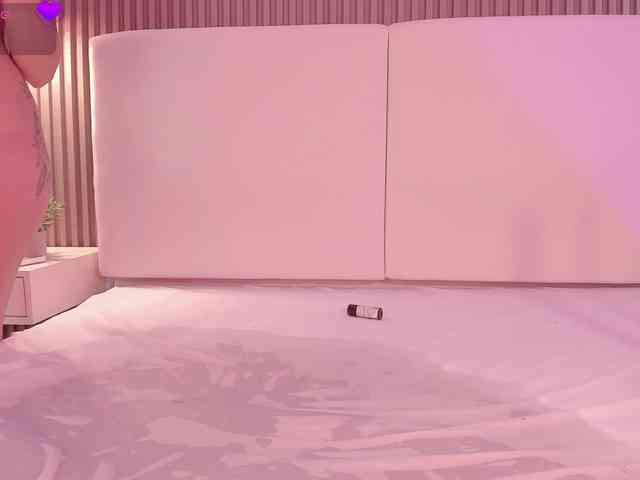 annie-clarkson webcam
