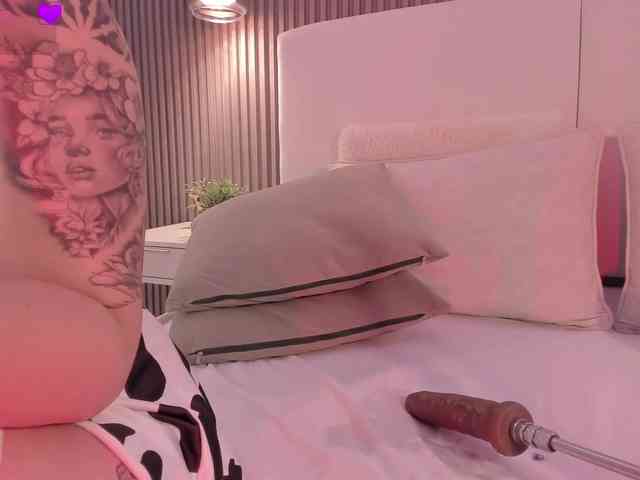 annie-clarkson webcam