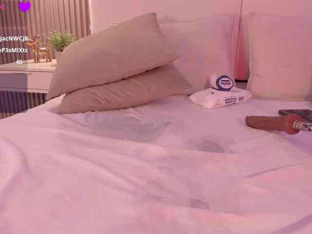 annie-clarkson webcam