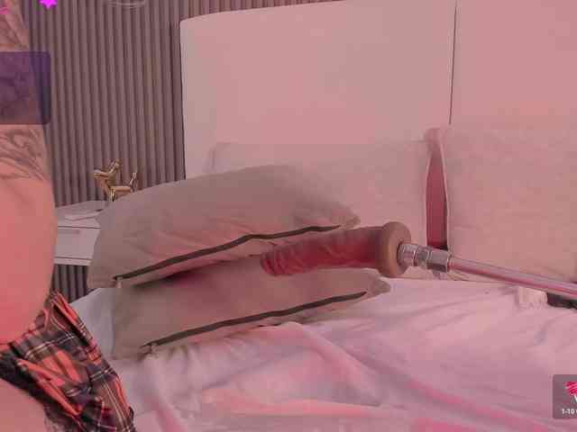 annie-clarkson webcam