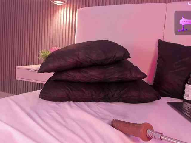 annie-clarkson webcam