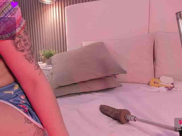 annie-clarkson webcam
