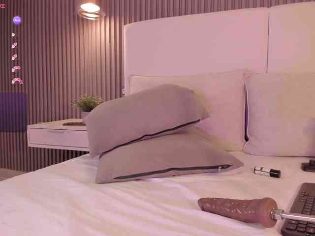 annie-clarkson webcam
