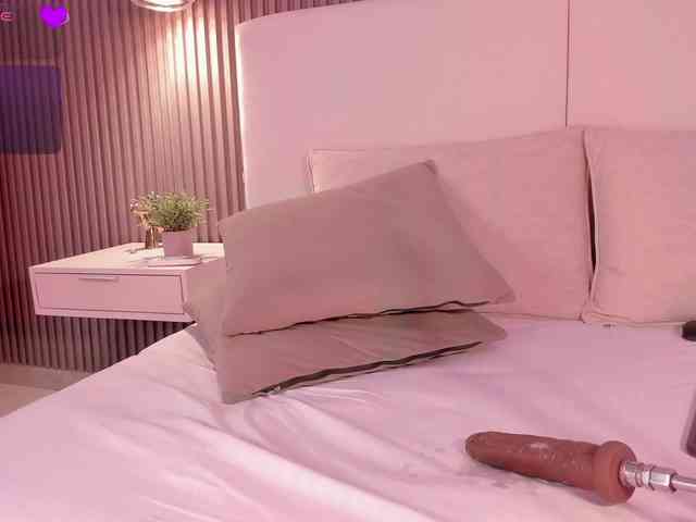 annie-clarkson webcam