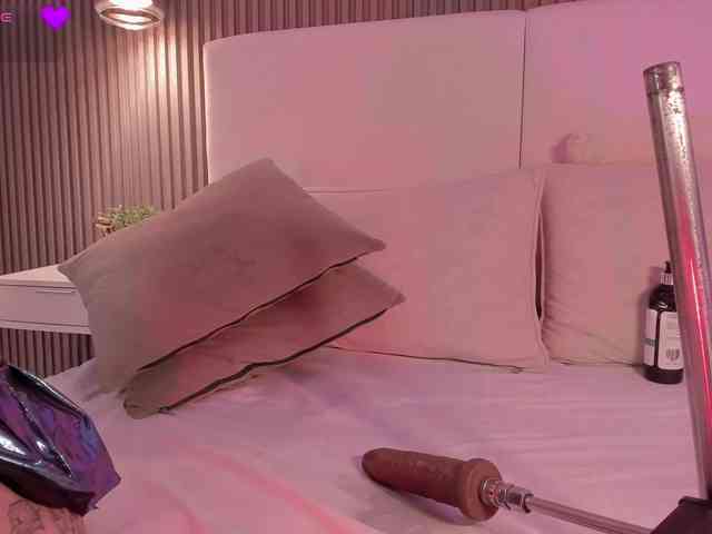 annie-clarkson webcam