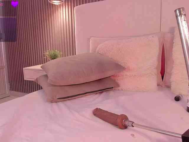 annie-clarkson webcam