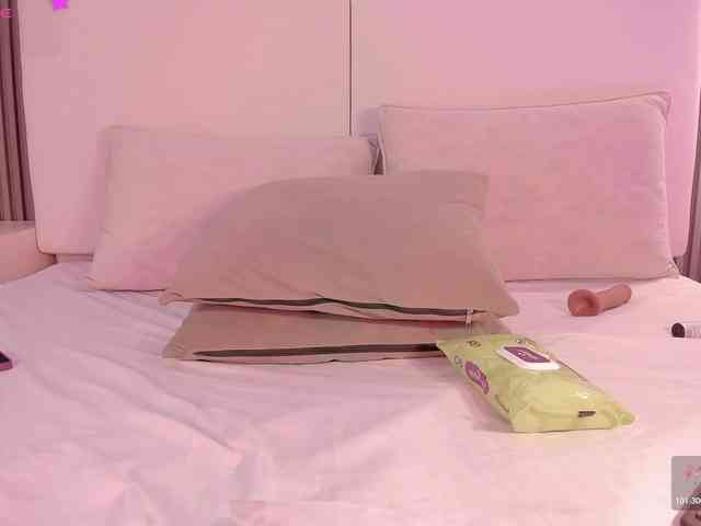 annie-clarkson webcam