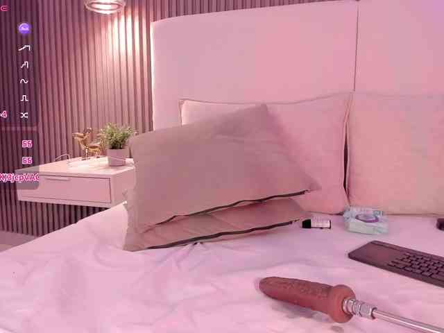 annie-clarkson webcam