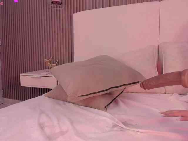 annie-clarkson webcam