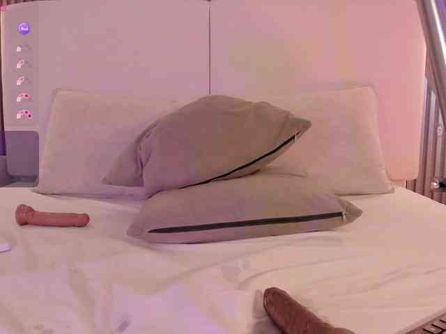 annie-clarkson webcam
