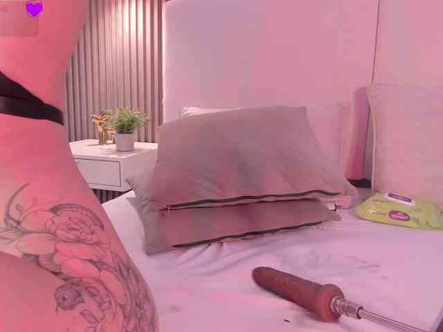 annie-clarkson webcam