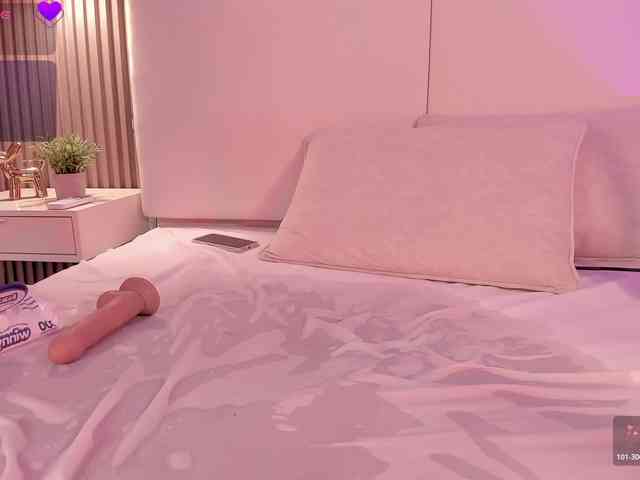 annie-clarkson webcam