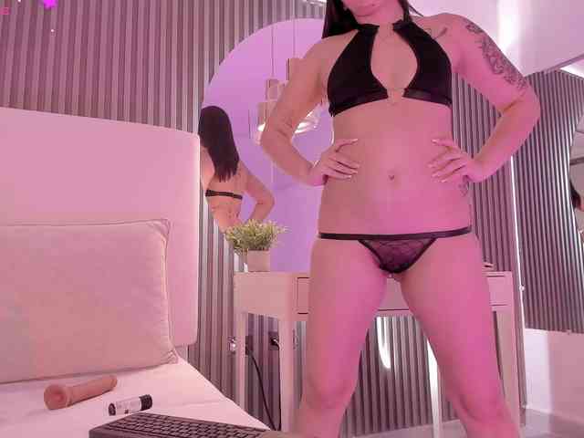 annie-clarkson webcam