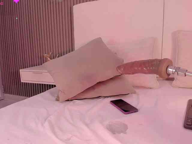 annie-clarkson webcam