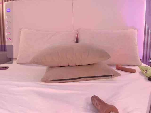 annie-clarkson webcam
