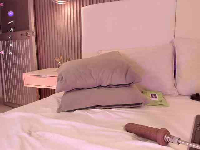 annie-clarkson webcam