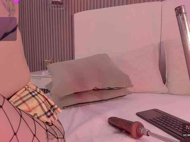 annie-clarkson webcam