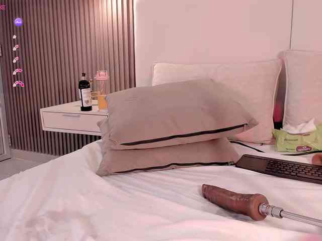 annie-clarkson webcam