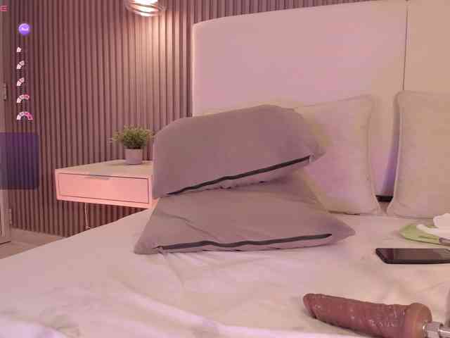 annie-clarkson webcam
