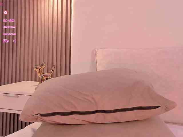 annie-clarkson webcam