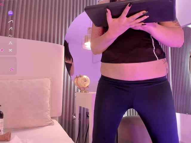 annie-clarkson webcam