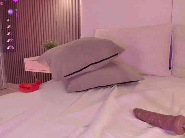annie-clarkson webcam