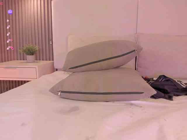 annie-clarkson webcam