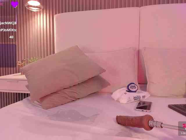 annie-clarkson webcam