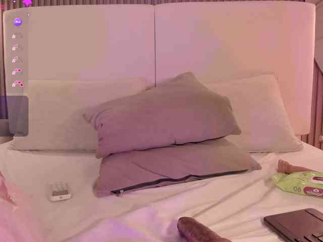 annie-clarkson webcam