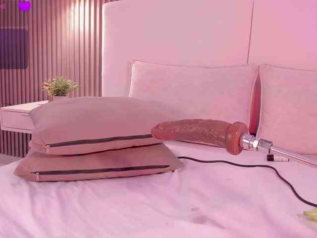 annie-clarkson webcam