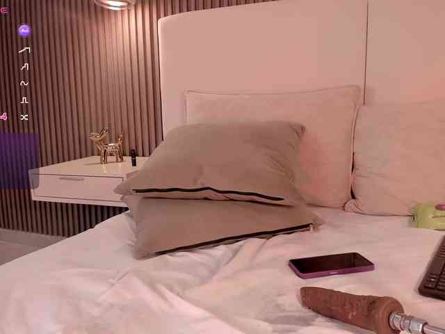 annie-clarkson webcam