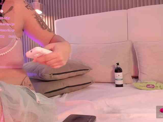 annie-clarkson webcam