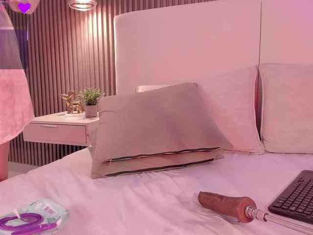 annie-clarkson webcam