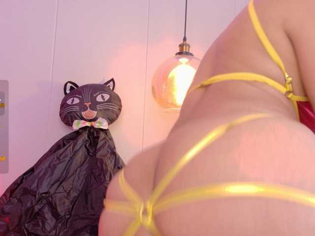 LindaSelena live cam on BongaCams