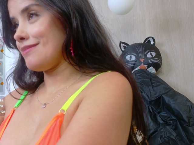 LindaSelena live cam preview