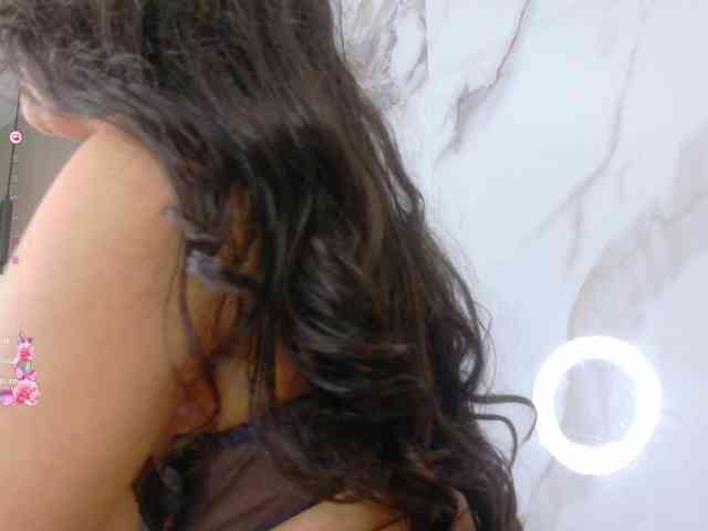 LindaSelena