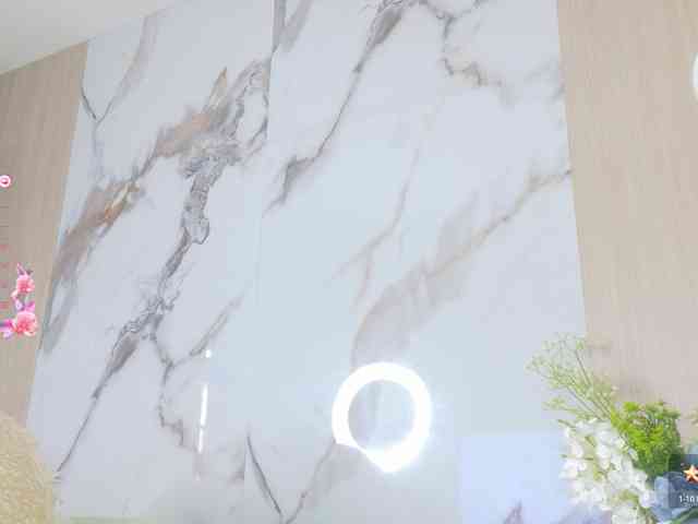 LindaSelena webcam